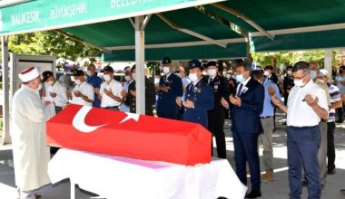 Vefat eden Kıbrıs Gazisine askeri cenaze töreni