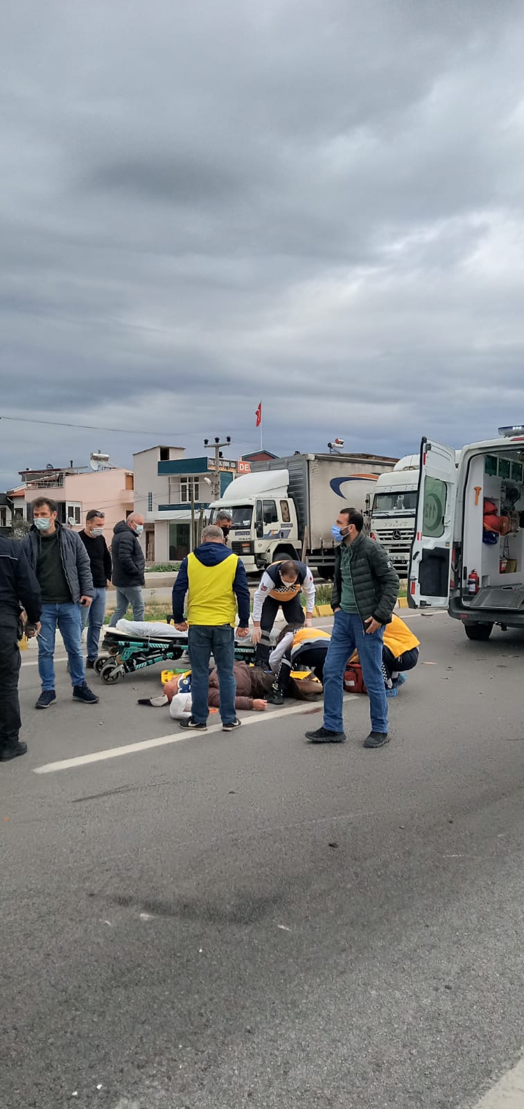 BALIKESİR EDREMİT YOLU ÜZERİ KAZA…